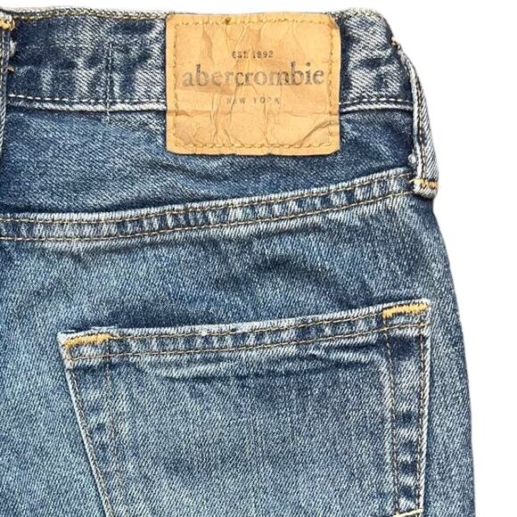 Abercrombie Boys Jeans Size 10 Straight Buttonfly Medium Wash Denim Jeans Basic - Picture 7 of 7